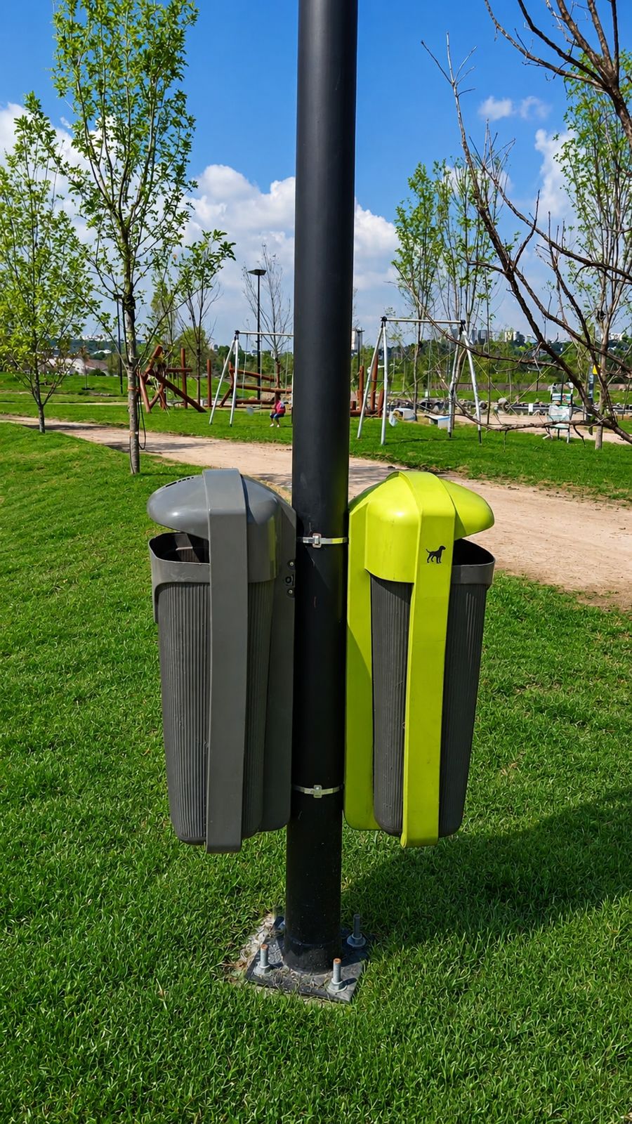 Basureros y estaciones de reciclaje